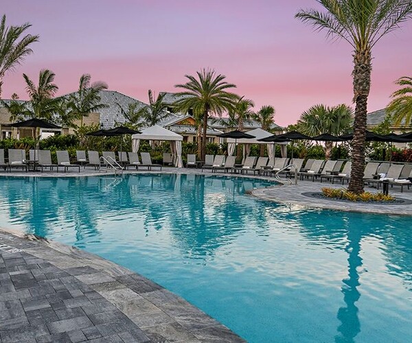 Esplanade at McKinnon Groves