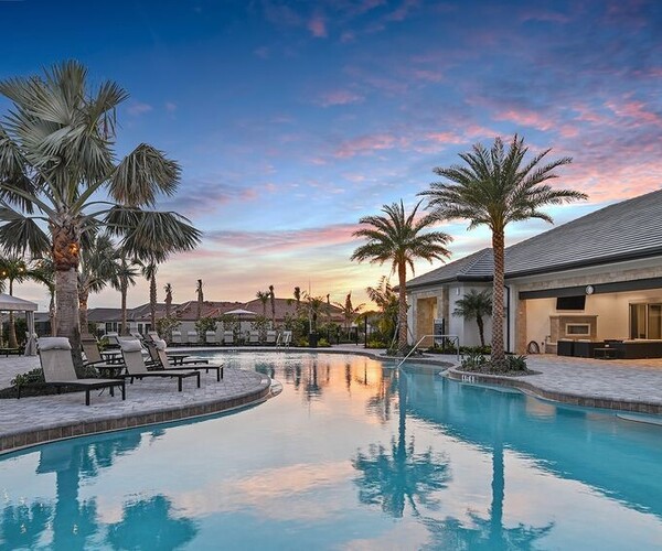 Esplanade at McKinnon Groves